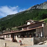 Rural Y Restaurante, Rinconcito De Gredos Hotel Cuevas Del Valle