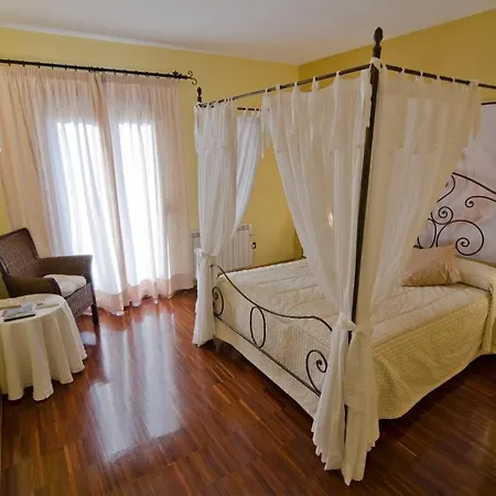 Hotel Rural Y Restaurante, Rinconcito De Gredos Cuevas Del Valle