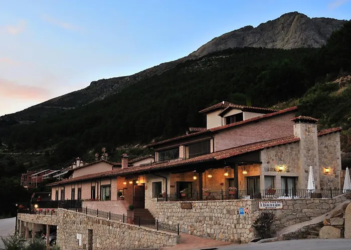 Rural Y Restaurante, Rinconcito De Gredos Otel