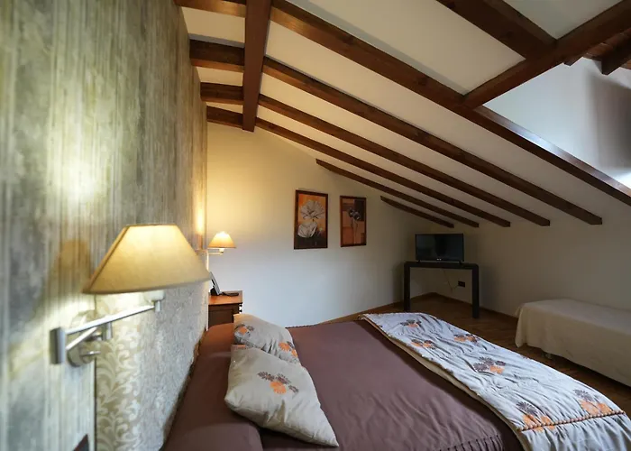 Rural Y Restaurante, Rinconcito De Gredos Otel Cuevas Del Valle