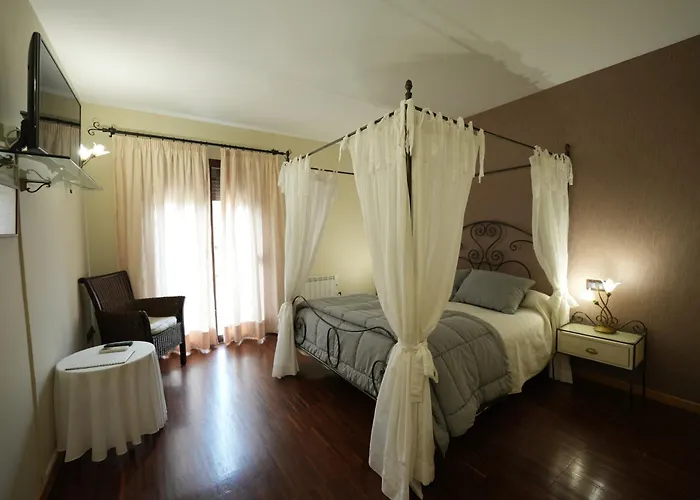 Rural Y Restaurante, Rinconcito De Gredos Otel Cuevas Del Valle