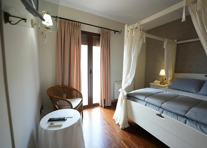 Otel Rural Y Restaurante, Rinconcito De Gredos