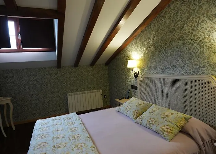 Rural Y Restaurante, Rinconcito De Gredos Otel *