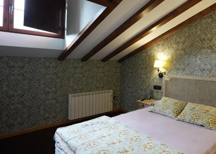 Otel Rural Y Restaurante, Rinconcito De Gredos *